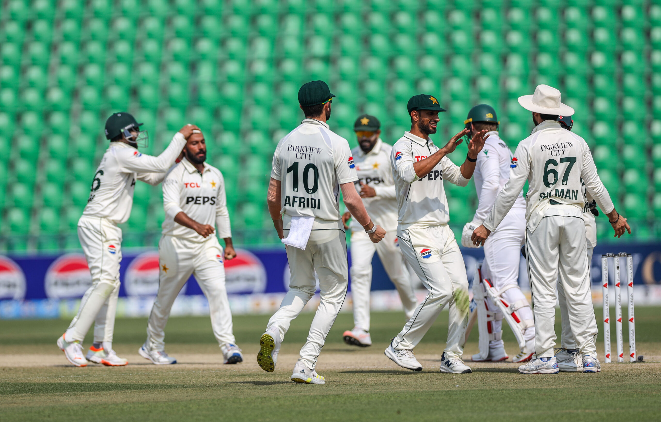 Pakistan’s Lahore victory: A blueprint built on borrowed time – Sports ...